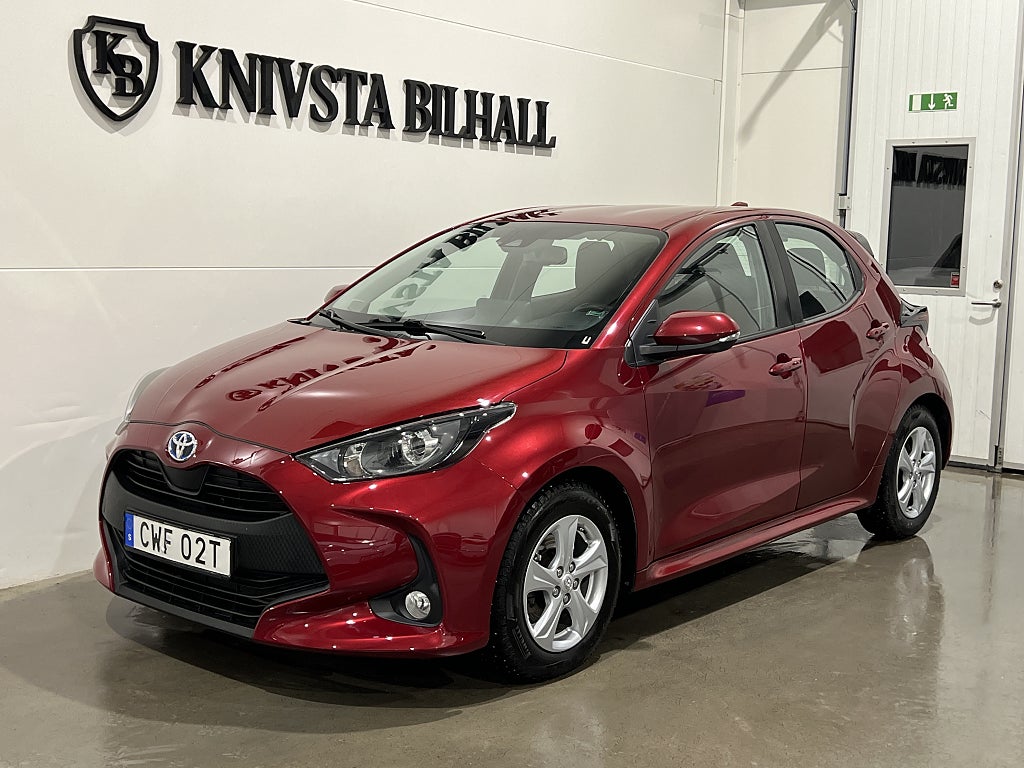 Toyota Yaris Hybrid CVT Active CarPlay Moms 116hk