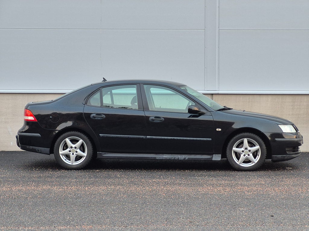 Saab 9-3 SportSedan 1.8t Linear Euro 4 låga mil