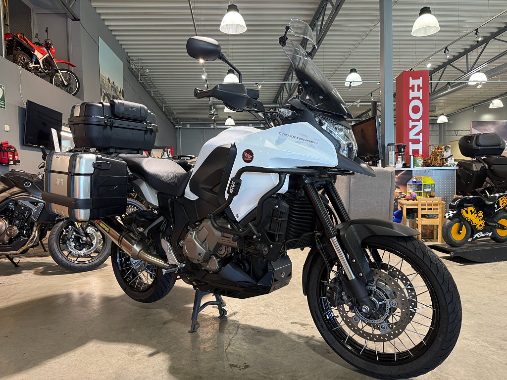 Honda VFR1200XD Crosstourer DCT #Endast 3490mil & Välutrustad# 