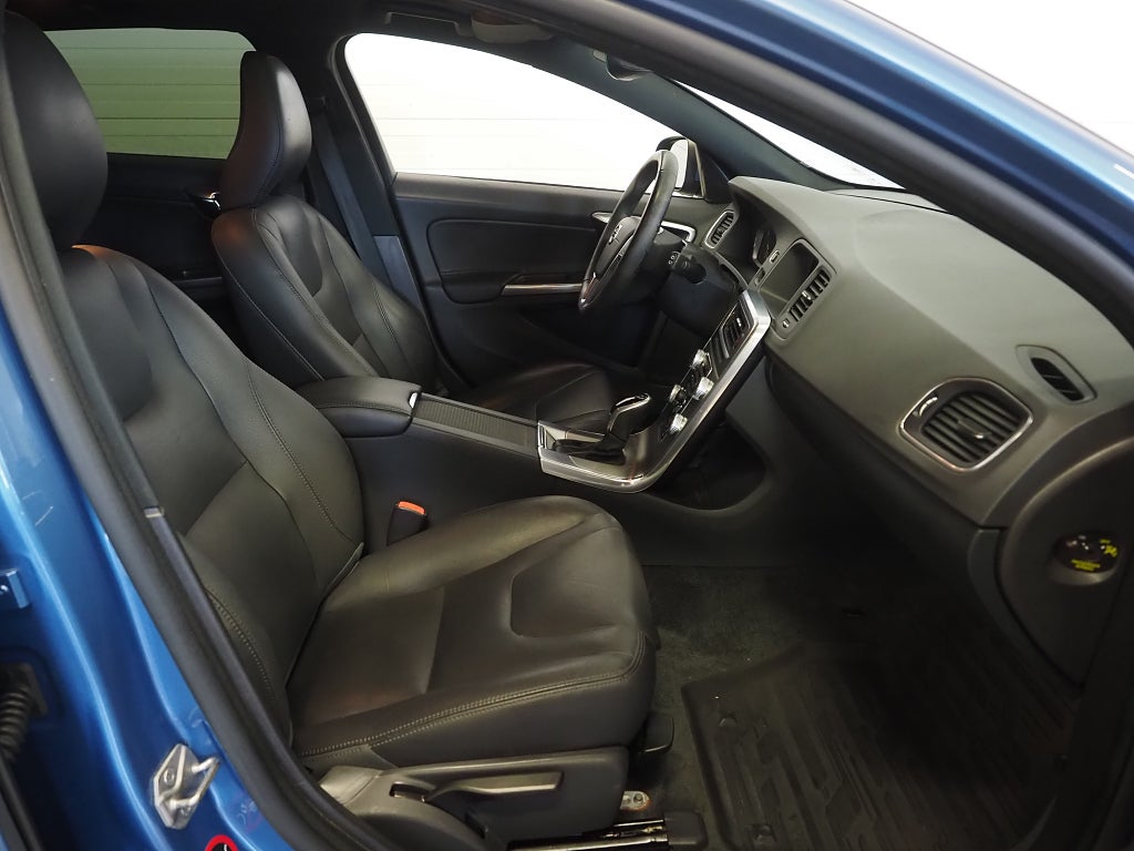 Volvo V60 D4 Geartronic Summum Business Edt Pro Taklucka Drag GPS 2016