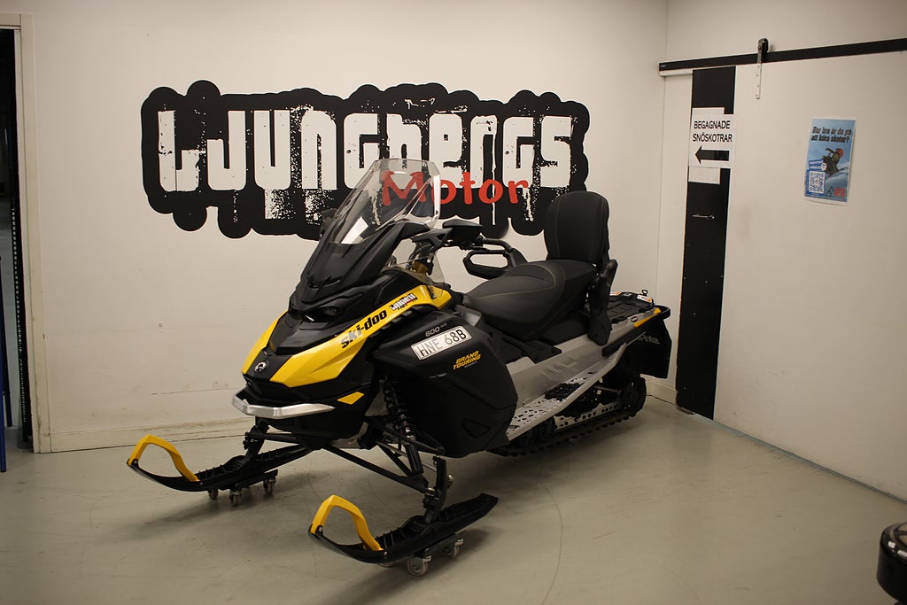 Ski-Doo GT Sport 600 ACE 137" 2026 *MOMSAD