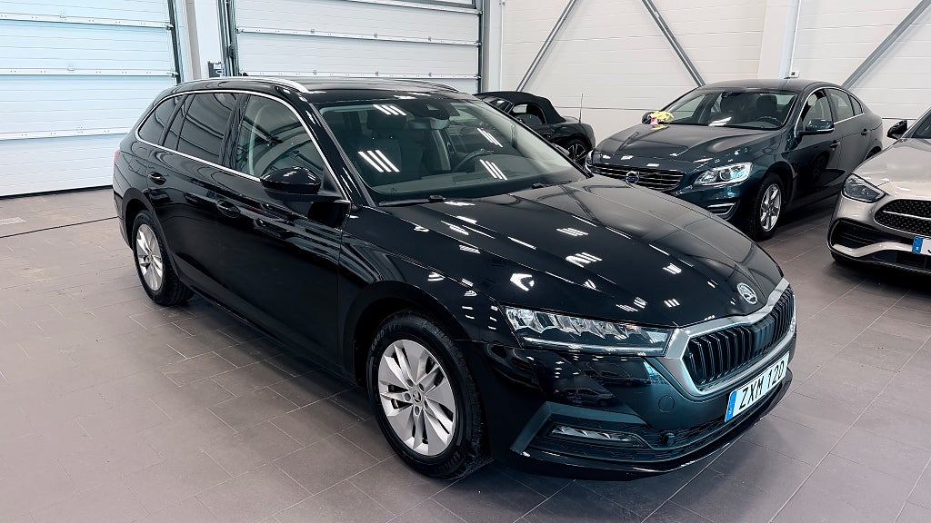 Skoda Octavia Kombi 2.0 TDI SCR Ambition 1-Ägare Värmare GPS