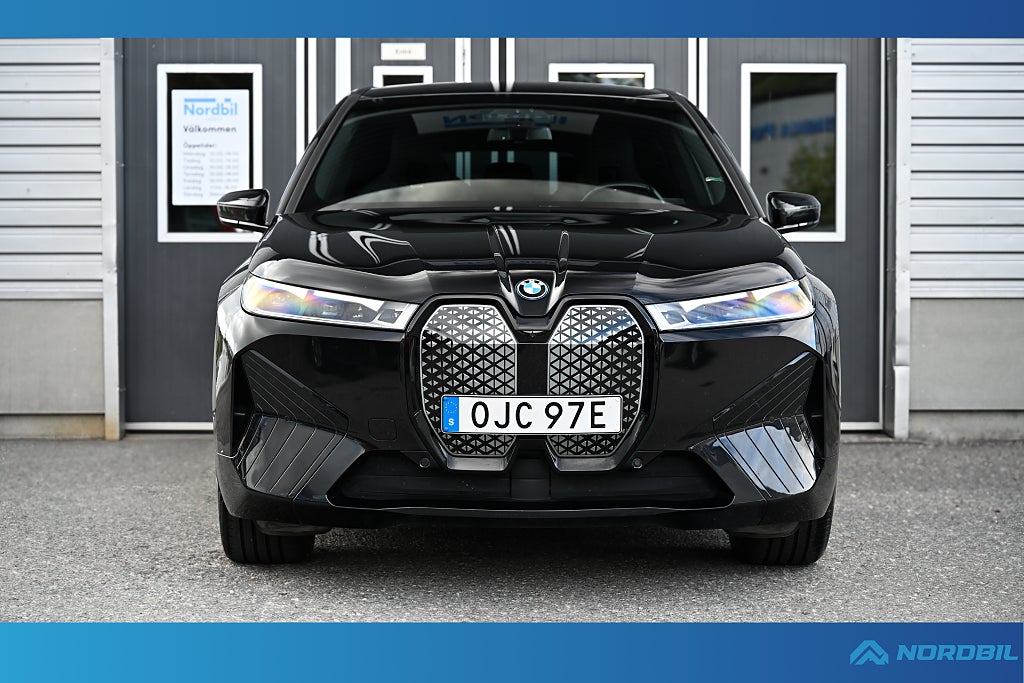 BMW iX