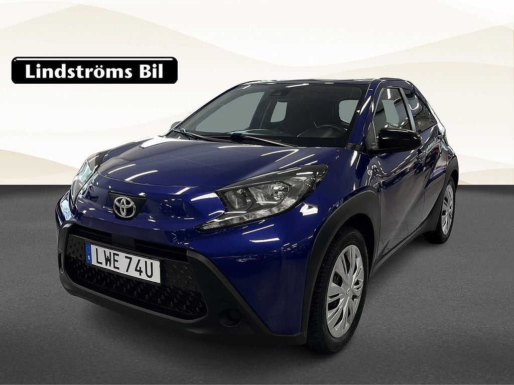Toyota Aygo X Play 1.0 72hk S&V-Hjul Moms