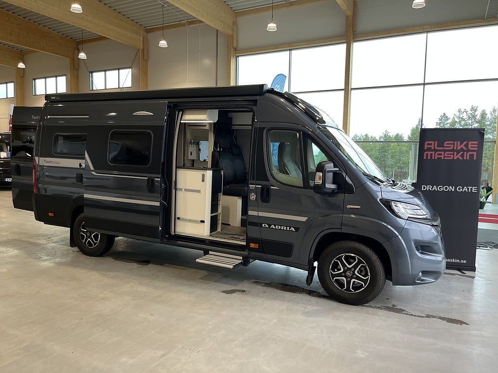 Adria Twin Supreme 640 SLB /Automat 160hk/ALDE/Drag/B-körkort/Långbädd