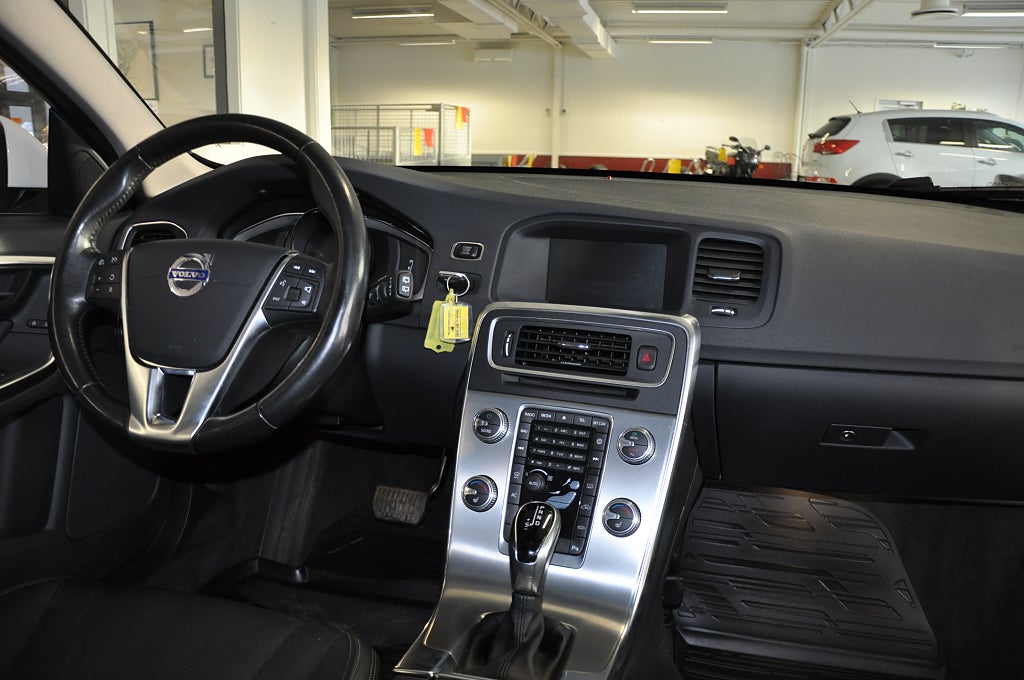 Volvo V60 2018 - miniatyr 8