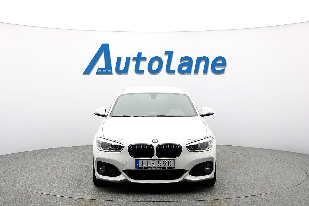BMW 120i Automat M Sport, Shadow, Sensorer, Skinn 184hk