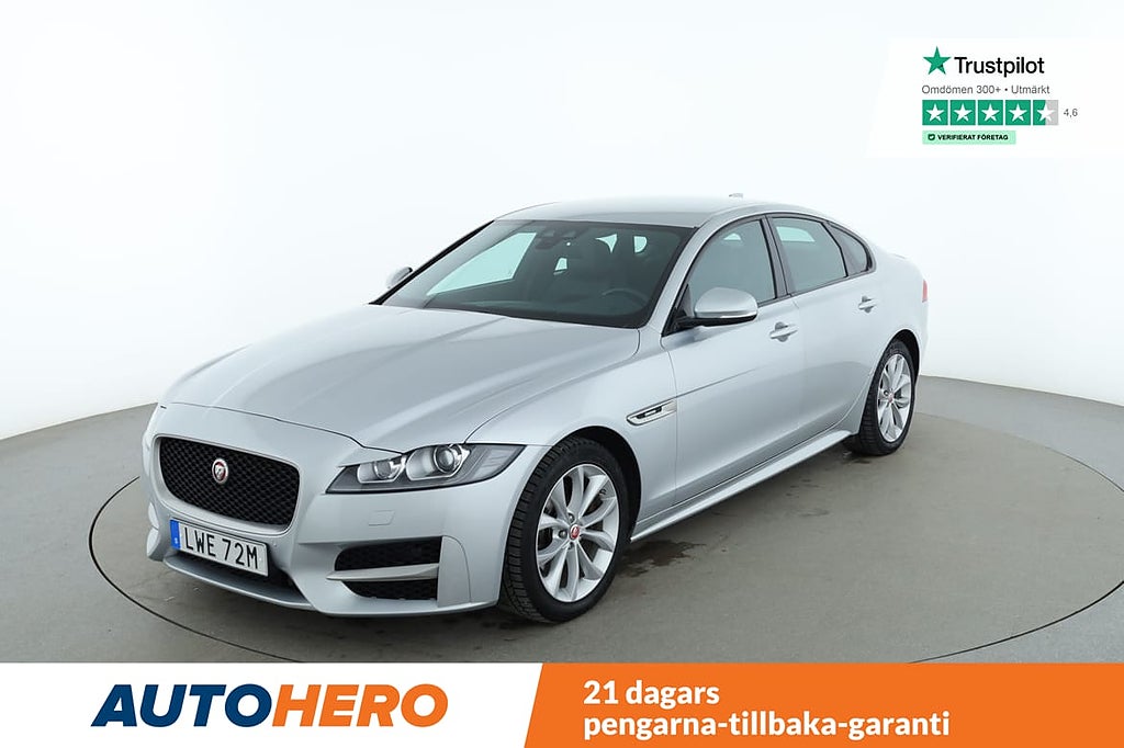 Jaguar XF 20d R-Sport / Värmare, CarPlay, Backkamera