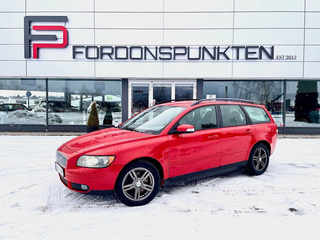 Volvo V50 D5 Summum Automat/Drag/värmare 180hk