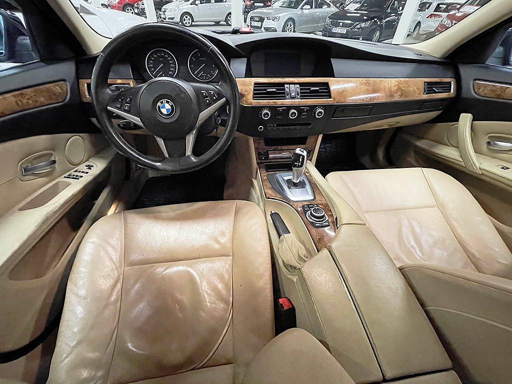 BMW 523I Touring 190Hk Automat