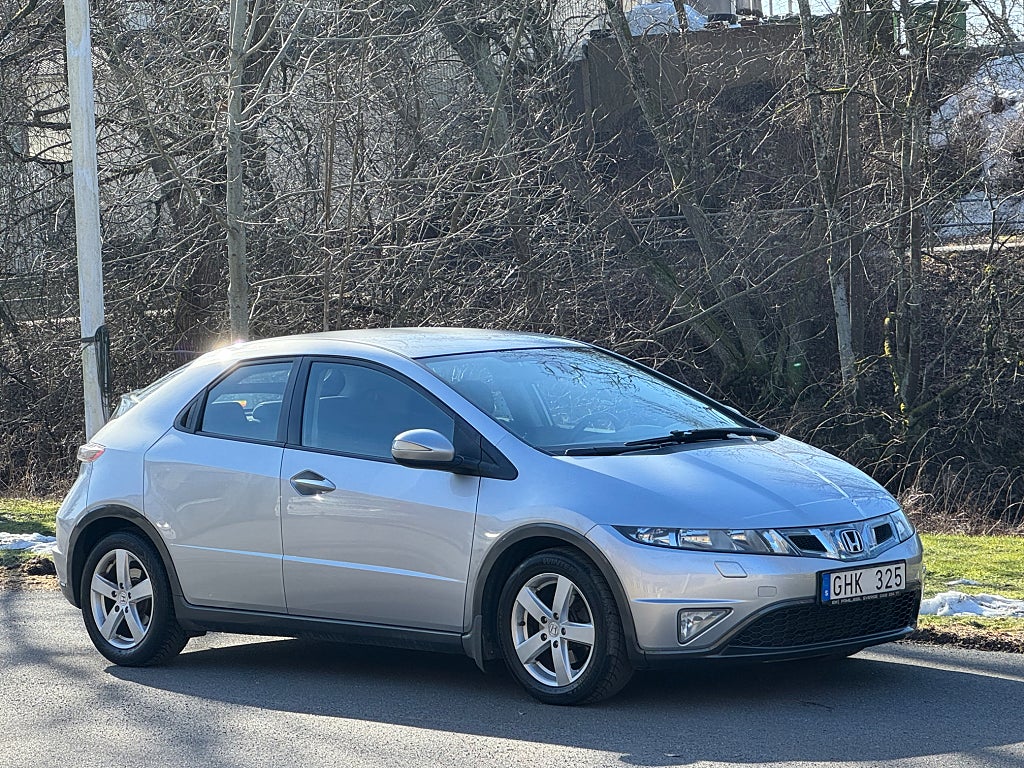 Honda Civic 5-dörrar 1.8 i-VTEC Sport Euro 5