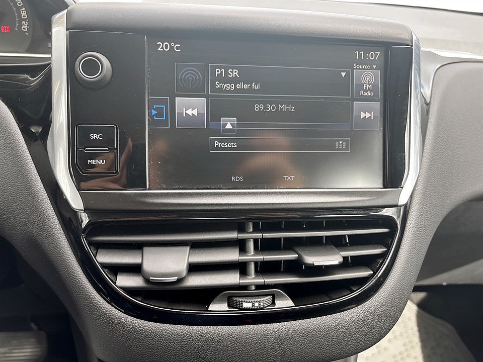 Bild på Peugeot 208 5D Active Style 1.2 PT 82hk Aut PANO