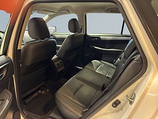 Subaru Outback 2.0 4WD Lineartronic Motorvärmare Farthållare S&V-däck