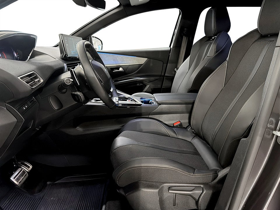 Bild på Peugeot 5008 GT 1.2 PT 130hk Aut 7-SITS B-KAMERA NAVI