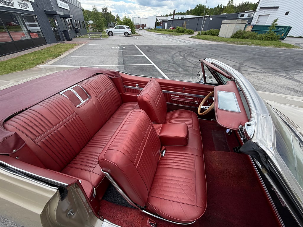 Oldsmobile Delta 88 Convertible 7.0 0kr insats 3516kr/mån