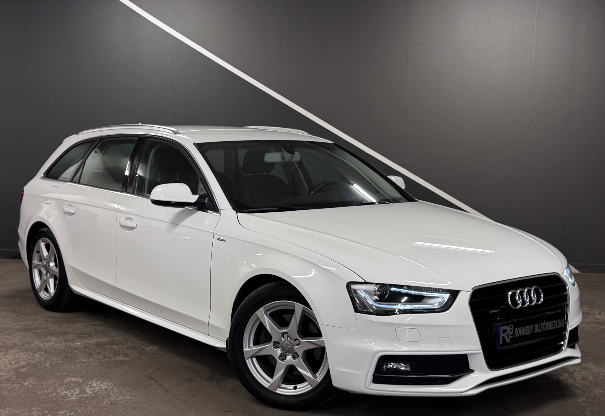 Audi A4 2015, kuva 3/42
