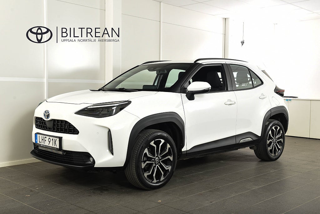 Toyota Yaris Cross Elhybrid AWD Active Plus Bränslevärmare 