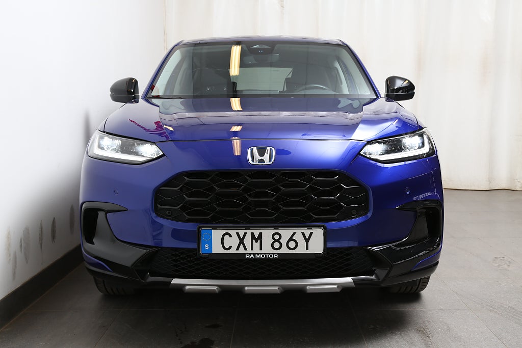 Honda ZR-V SPORT FullHybrid 184 Hk + Side Steps | DEMO