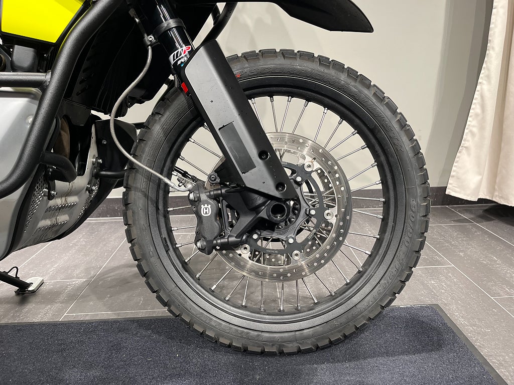 Husqvarna Norden 901 /3,45%/ väskor / quickshift / ABS