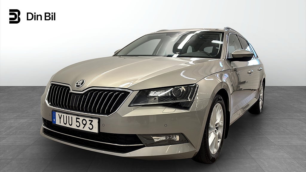Skoda Superb Combi Style 1,5 TSI 150 DSG Business Adventure | Drag