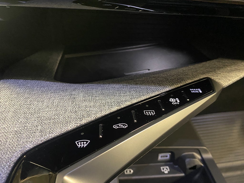 Bild på Peugeot 5008 GT HYBRID 136hk Aut - 7-SITS, DRAG