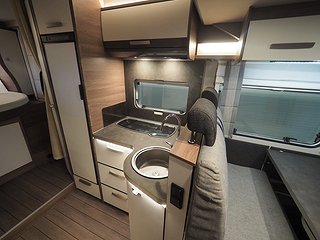 Husbil-övrigt Knaus Live Wave 700 MX 13 av 26
