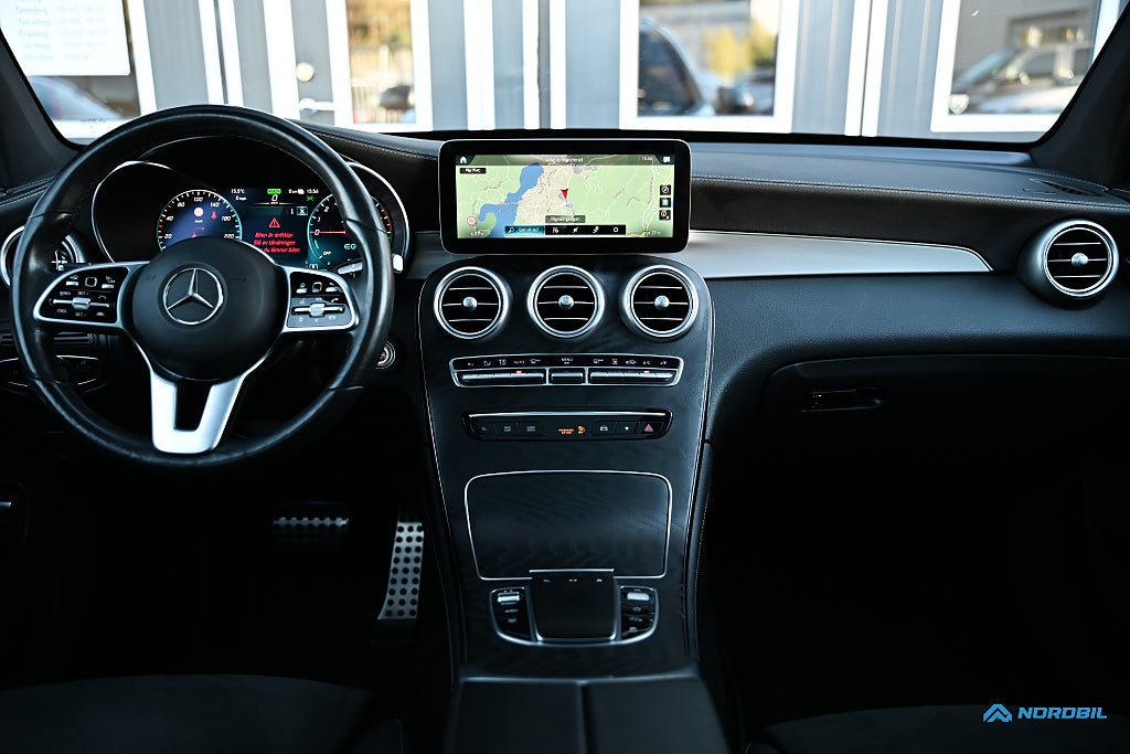 Mercedes-Benz GLC300 e