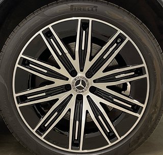 SUV Mercedes-Benz EQE 6 av 6