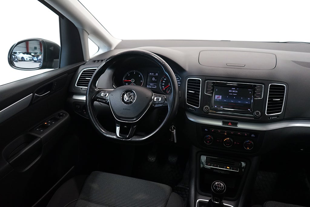 Volkswagen Sharan 7-seater 2.0 TDI Base Panorama Carplay 150hk