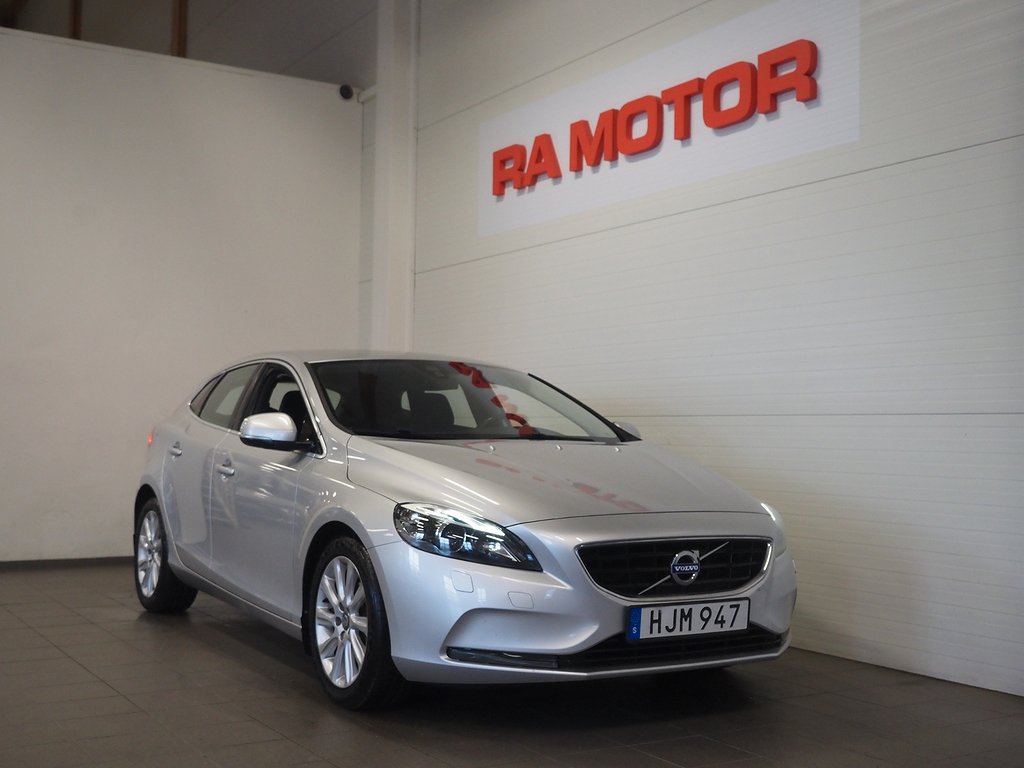 Volvo V40 D2 Momentum Dragkrok Kamrem bytt 2014