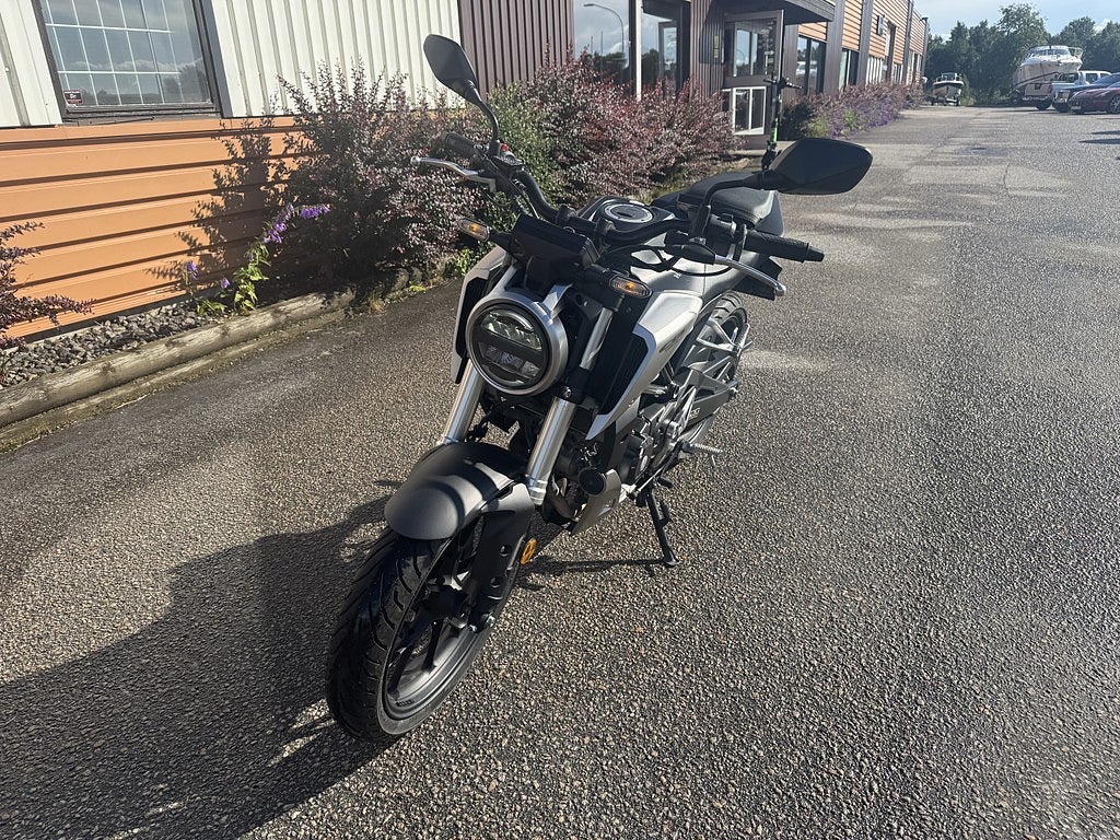 Honda Cb125r 2018 - miniatyr 12