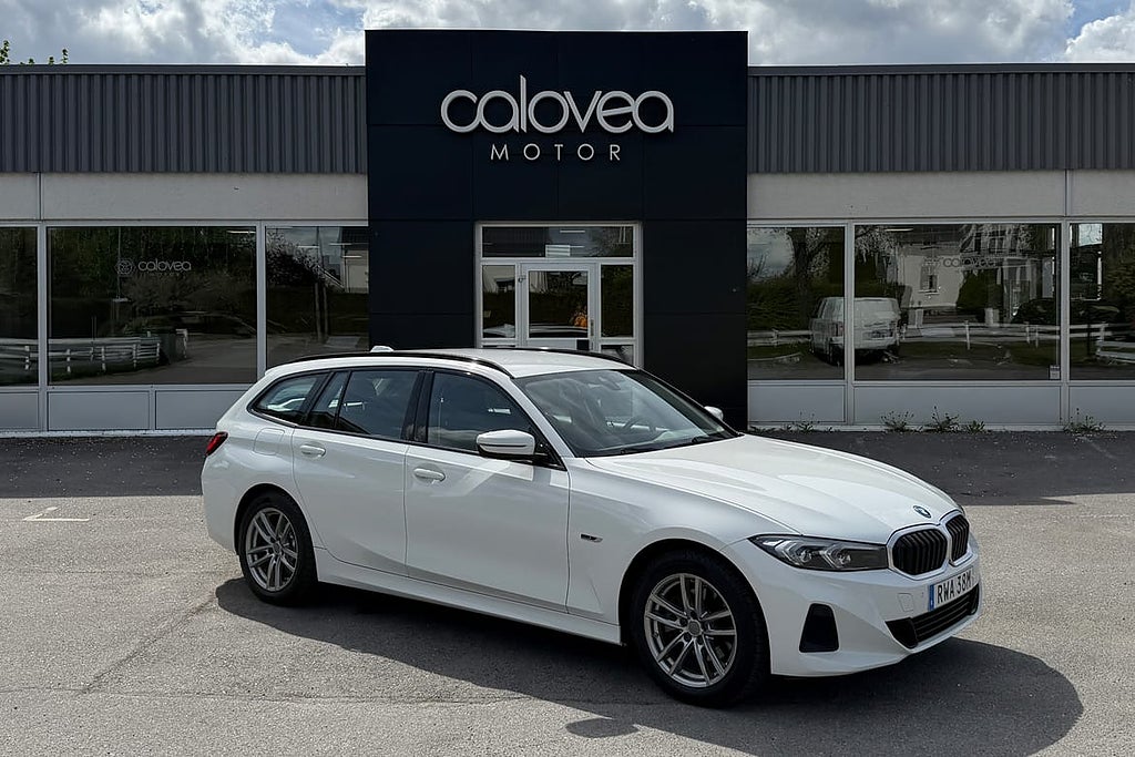 BMW 330e xDrive Touring 292 hk Automat - Elinfällbar drag...
