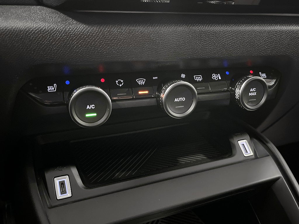 Citroen C4 1.2 PT 130hk Automat  – bild 16