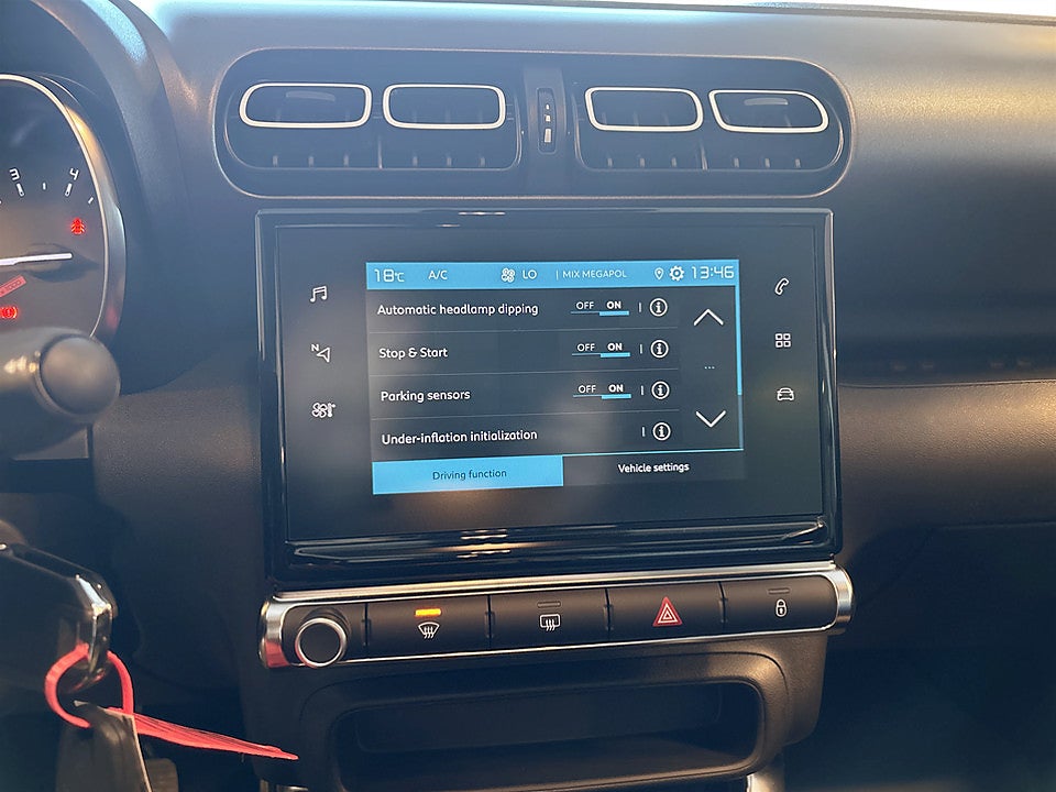 Bild på Citroën C3 Aircross Shine 1.2 PT 130hk Aut CARPLAY