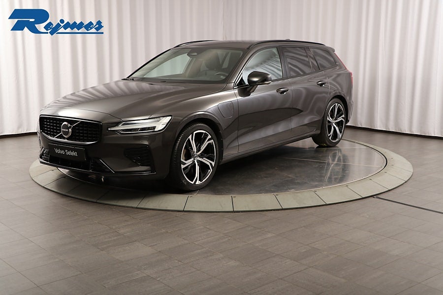 Volvo V60 Recharge T6 Plus Dark/Dragkrok