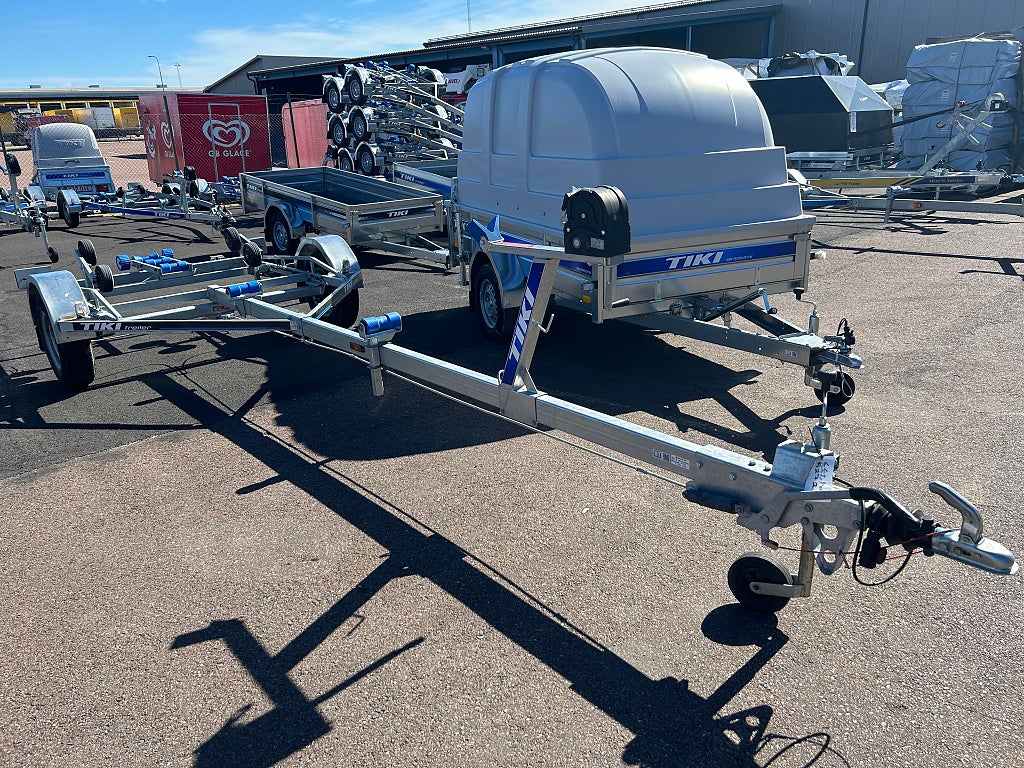 Tikitreiler 1250 BT bromsad 80 km/h båttrailer 
