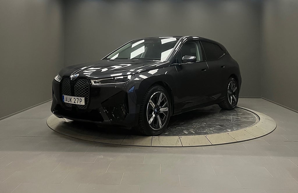 BMW iX xDrive50/Comfort/Sport/HK/Heatcomf/Drag