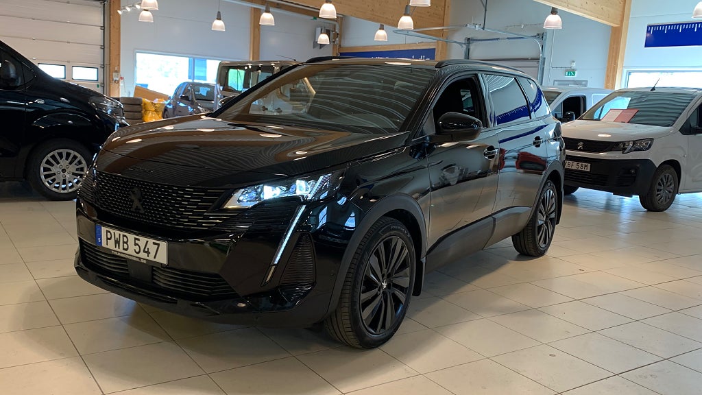 Peugeot 5008 1.2 PureTech 130 EAT Black Pack
