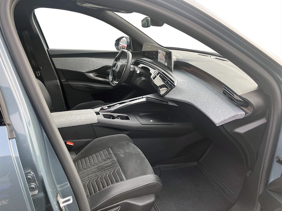 Bild på Peugeot 5008 GT Hybrid 145hk Aut 7-SITS B-KAMERA CARPLAY