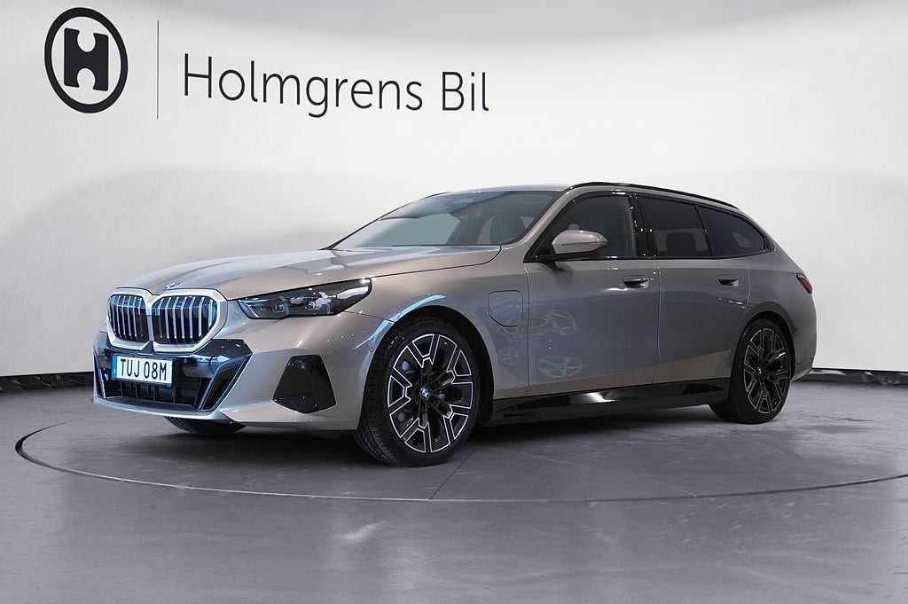 BMW 530 e xDrive Touring Ränta 4,95% | M-Sport Drag Keyless B W DAP HUD