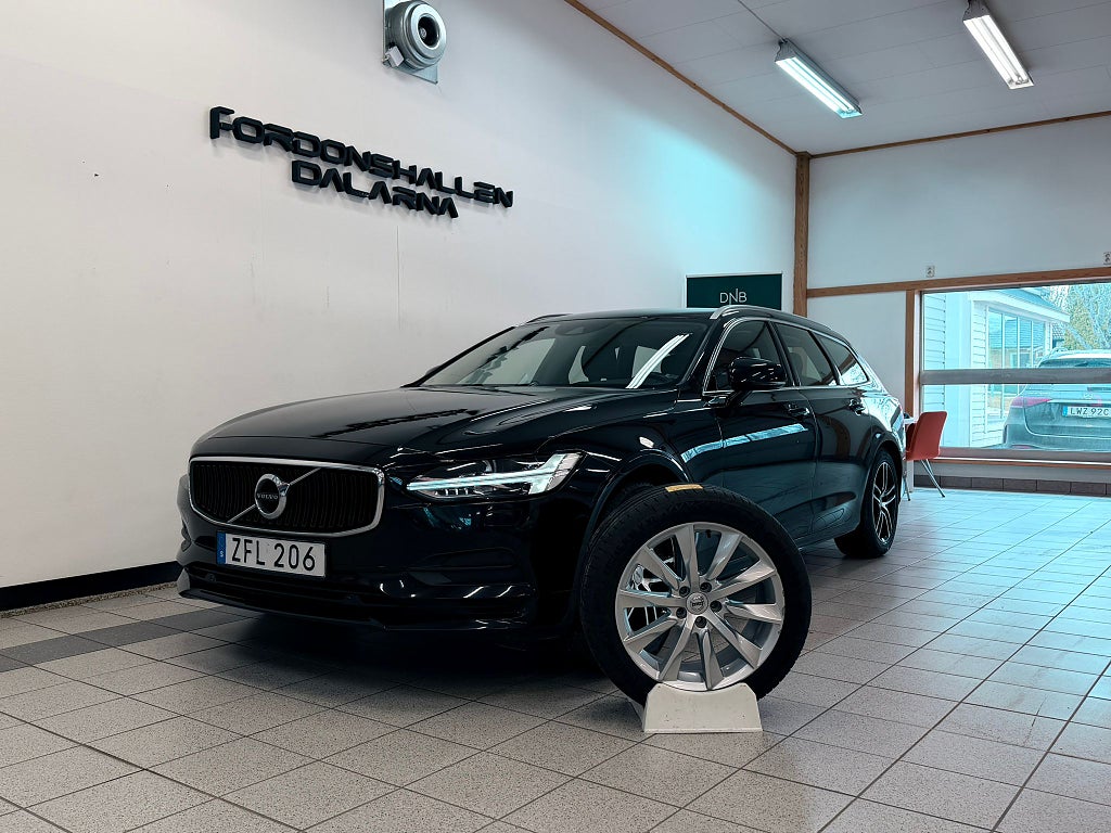 Volvo V90 D4 AWD Geartronic Momentum Dragkrok / Navigation 