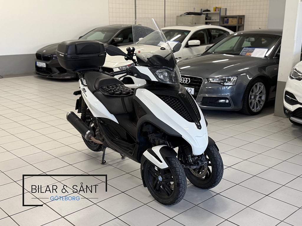 Piaggio MP3 300 0.3 CVT B-Körkort 2500 Mil