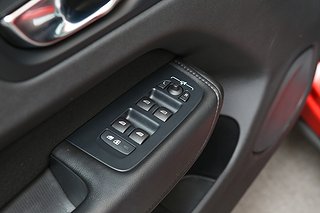 SUV Volvo XC60 16 av 19