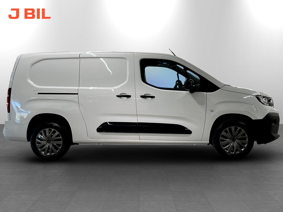 Bild på Peugeot Partner Plus 130hk L2 Aut - DEMO