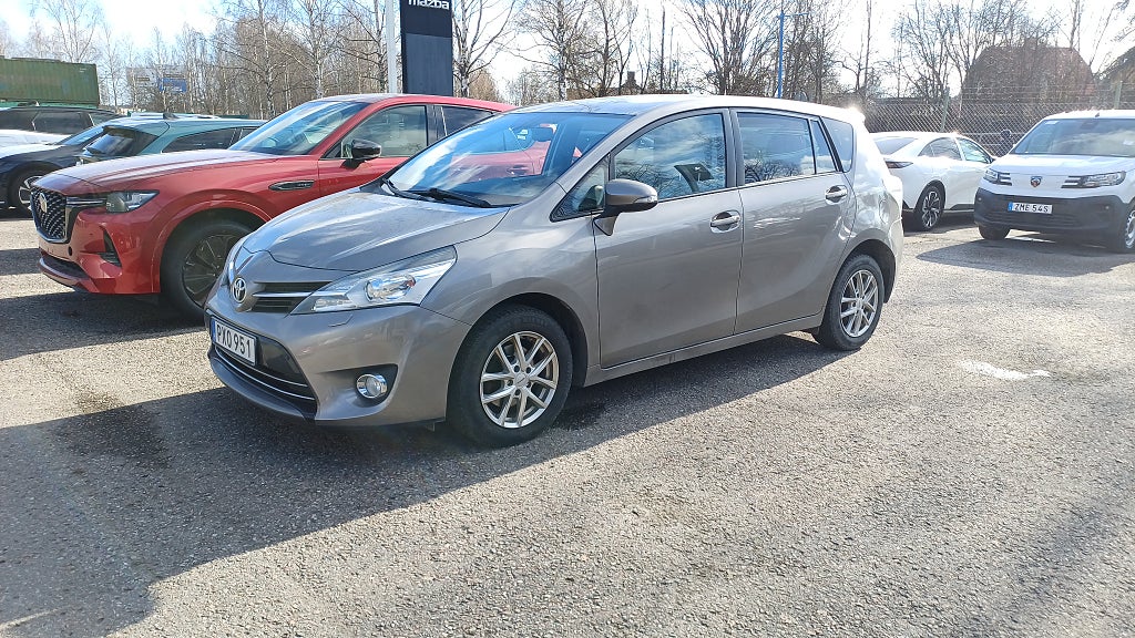 Toyota Verso 1.8 Valvematic Edition 50  Pano