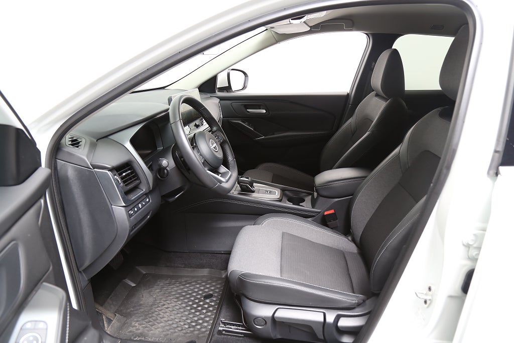Nissan Qashqai 1,3 158hk N-Connecta Aut l Elbaklucka | HuD | Moms 2025