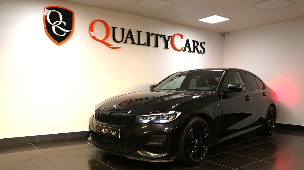 BMW 330e Sedan M Sport/ Cockpit / Harman Kardon / Sv-såld