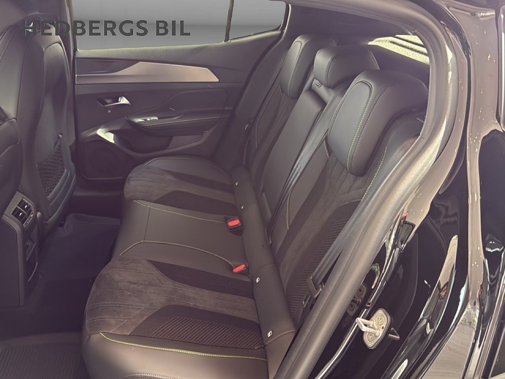 Peugeot 408 GT/Edition Hybrid 145 HK AUT thumbnail