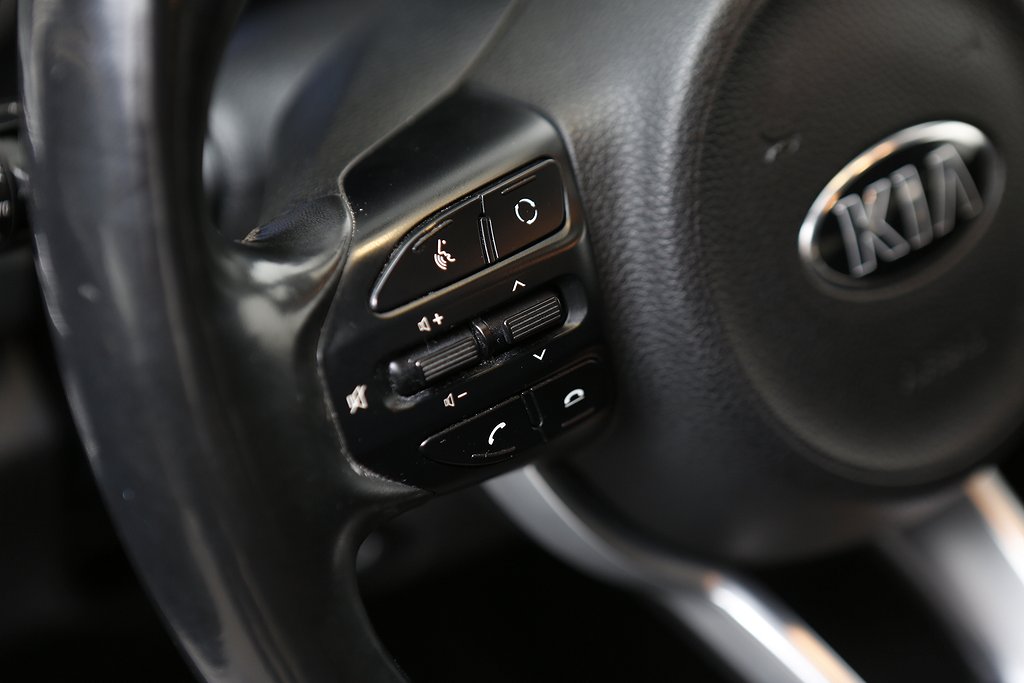 Kia Rio 1,4 Launch Edition Aut 5D Navi CarPlay Motorvärmare 2017