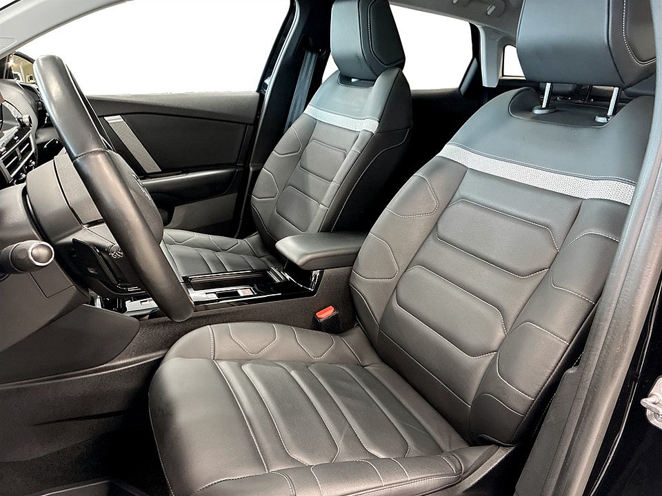 Bild på Citroën C4 Shine Exclusive 1.2 PT 130hk Aut B-KAMERA NAVI